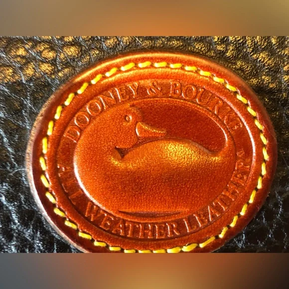 VINTAGE DOONEY matched set crossbody and coin purse Both zip closed Blk/Brown - Picture 8 of 10